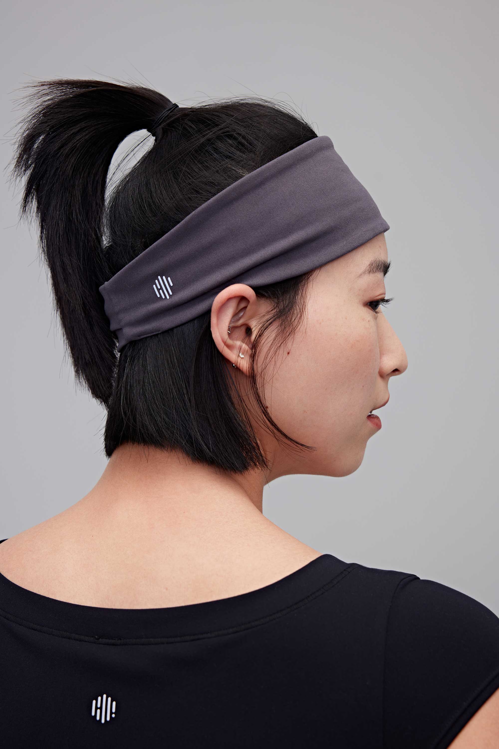 back of the grey headband