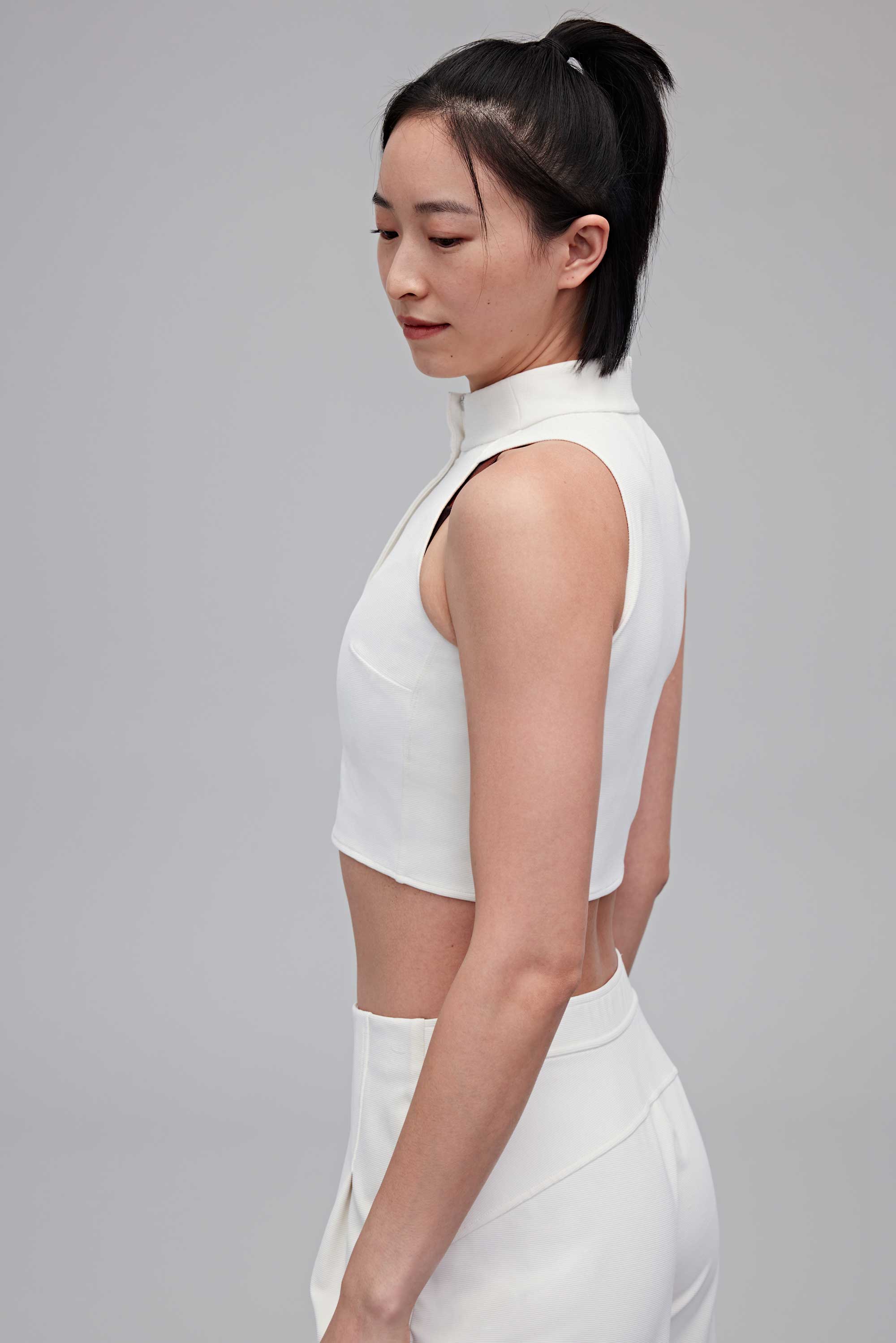 side view of white tank