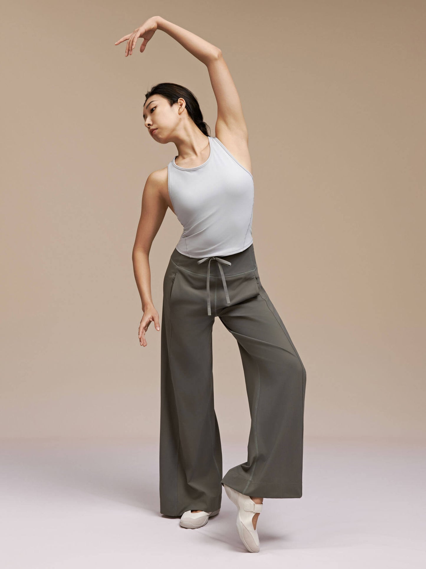 Mousse Dance Wide-Leg Pants