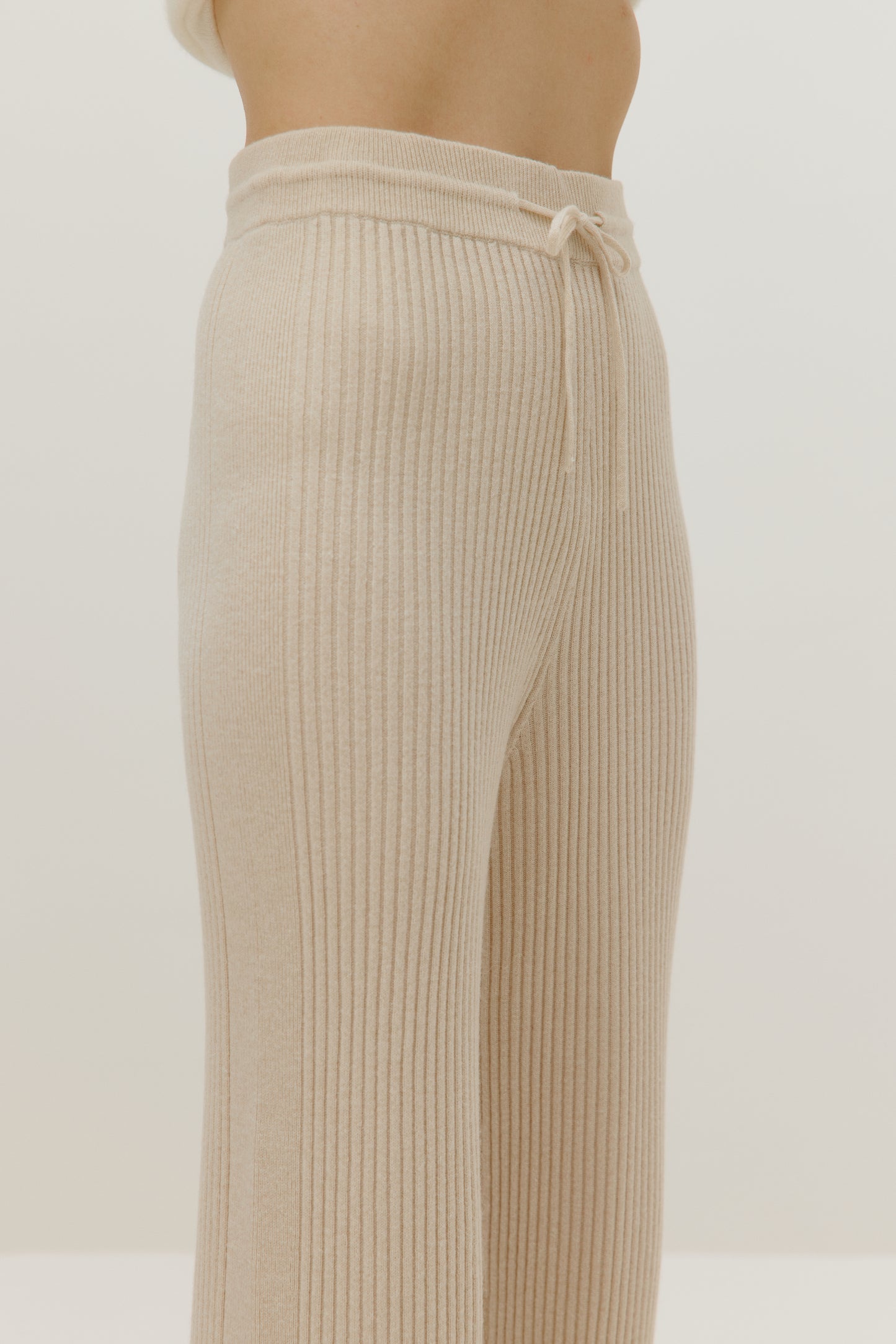 ivory flare knitted pants waist
