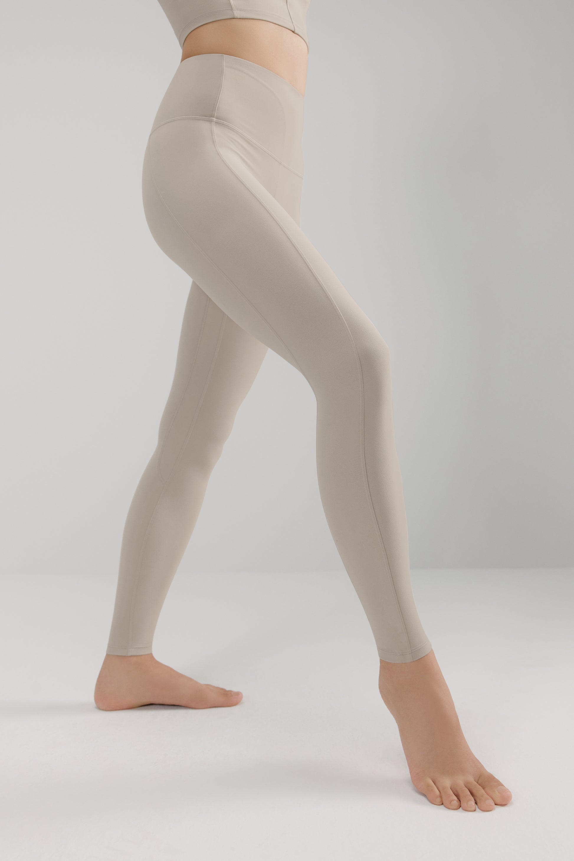 Skin Color (Beige) Mid Waist Shining Lycra Leggings, Casual Wear