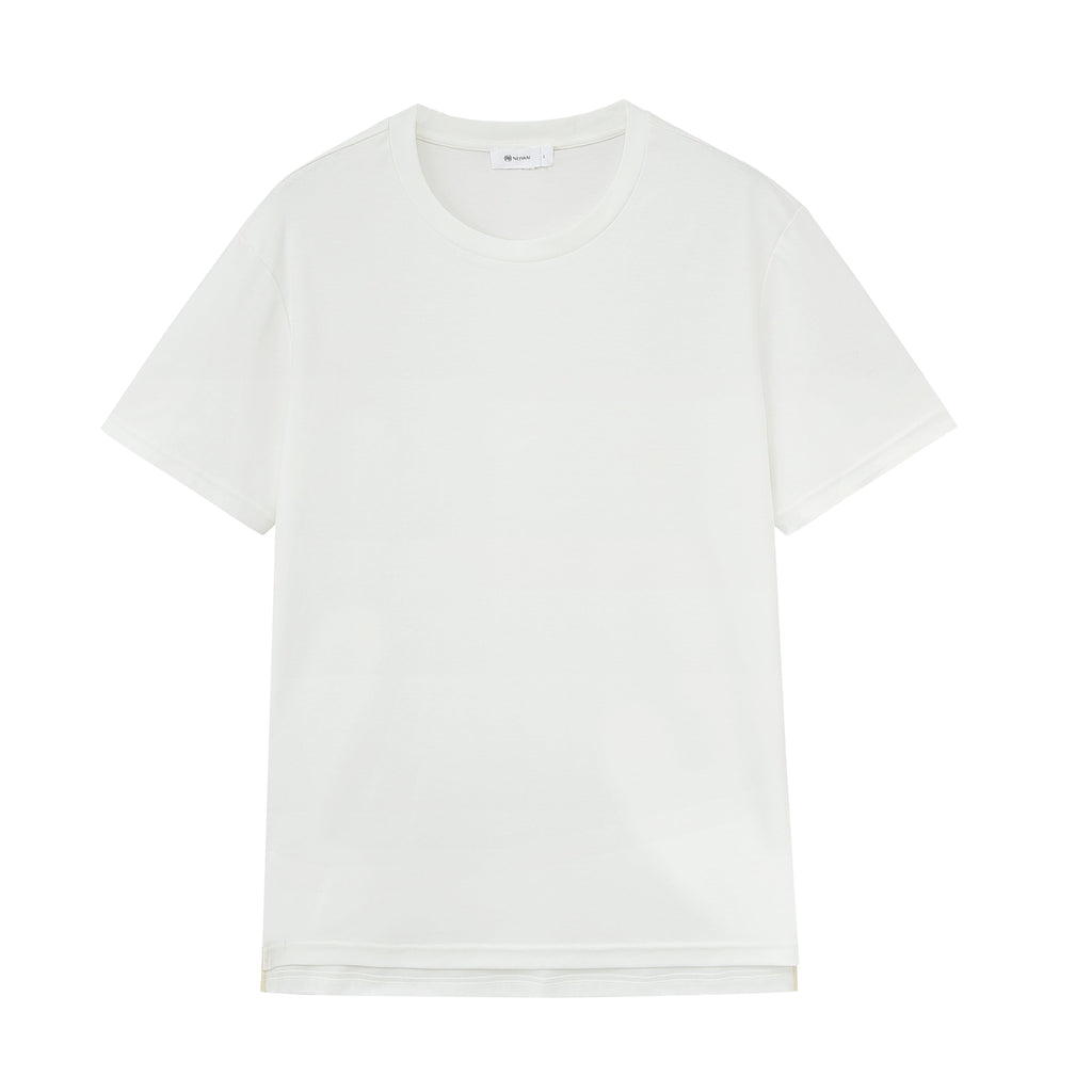 white t shirt