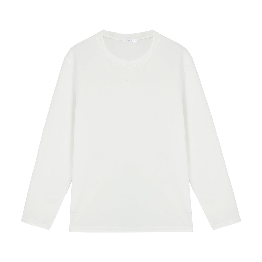 white t shirt