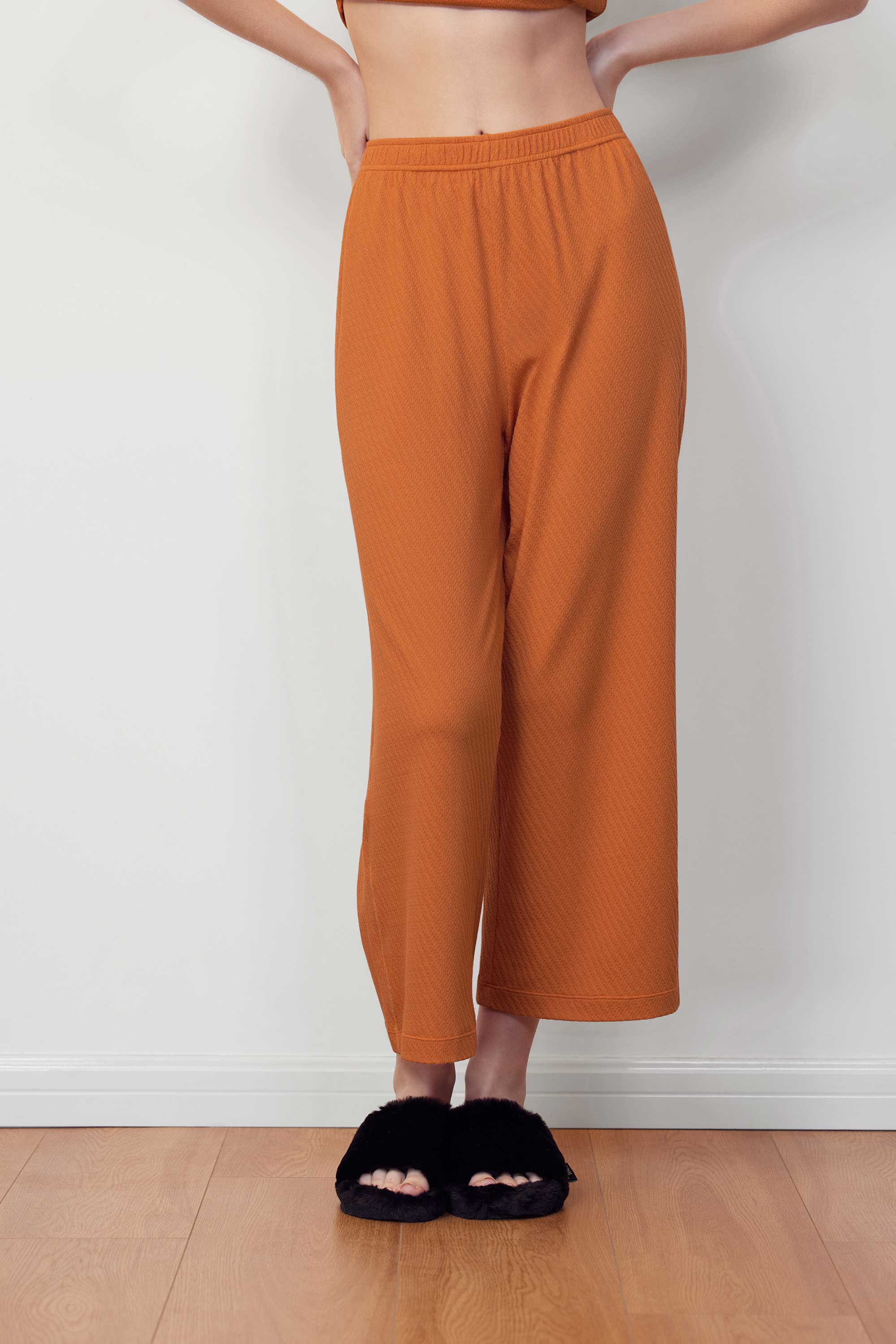 orange pants